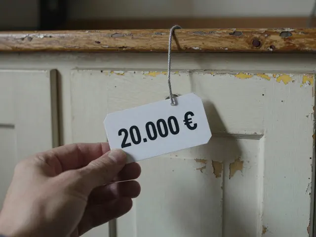 Küchenschränke streichen statt austauschen: Die kosteneffektive Renovierungsstrategie für 2026